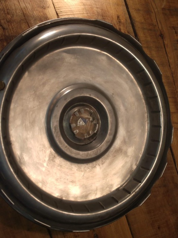 lot 101 image: Hub Cap (Brand Unknown)