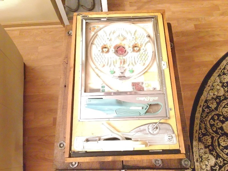 lot 104 image: Vintage Super Deluxe Pachinko Machine by NiShiJin