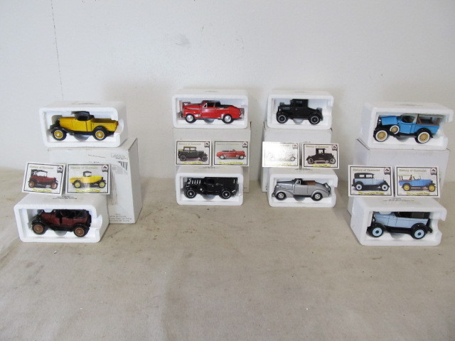 lot 68 image: Lot of MINT IN BOX Diecast National Motor Museum CarsTrucks