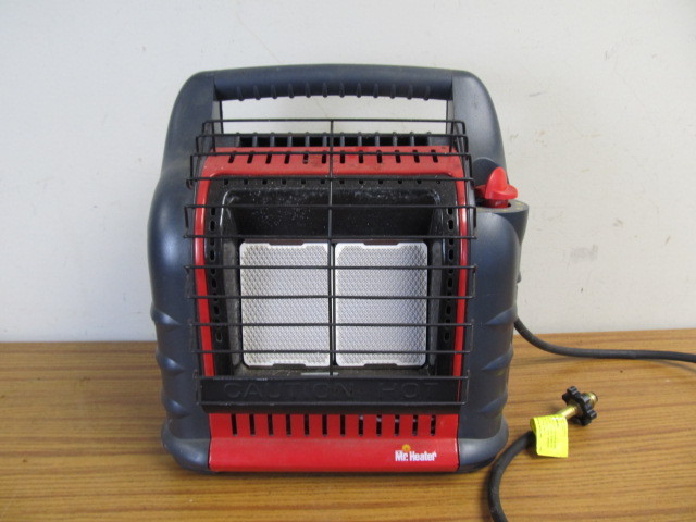 lot 93 image: Working MR. HEATER Portable Gas Heater