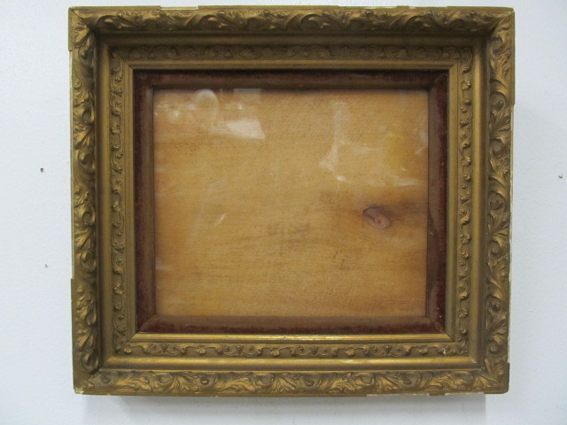 lot 124 image: NICE Antique Deep Gesso Felt-Lined Frame