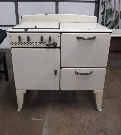 lot 131 image: Vintage 1930s Enamel Wards Cheer Gas Range