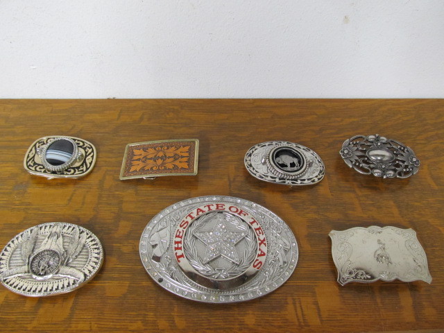 lot 148 image: Nice Lot of Western Style Belt Buckles