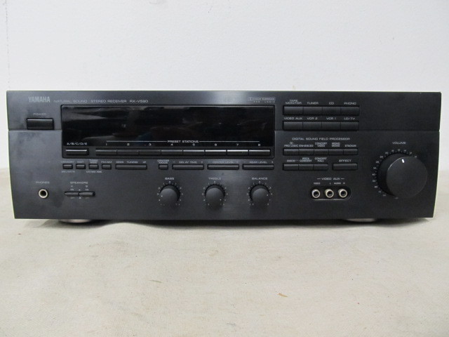 lot 152 image: Working Yamaha RX-V590 Stereo Receiver