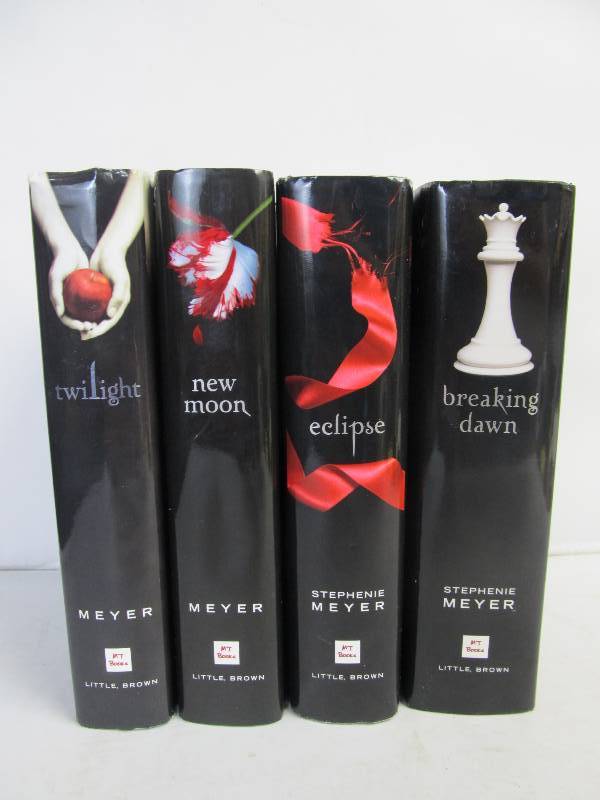 lot 166 image: TWILIGHT Series Hardcover Books - All 1st Edition First Printing