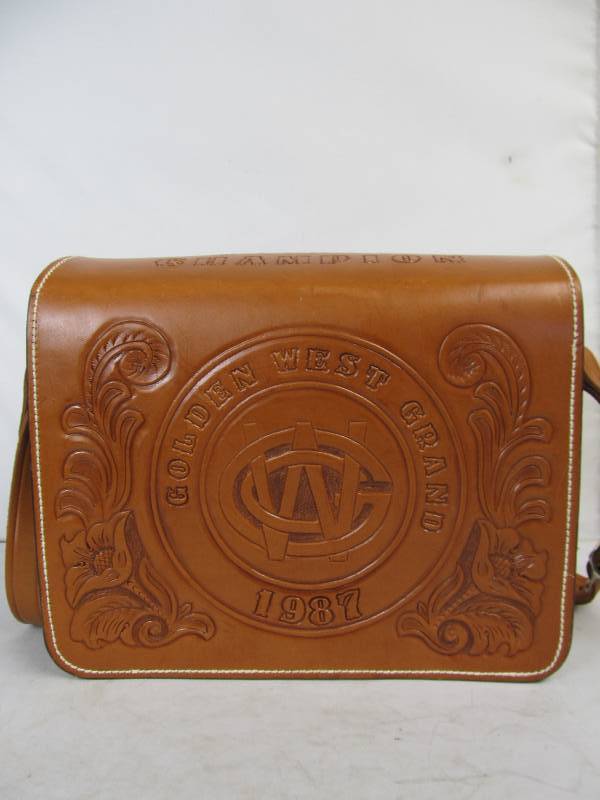 lot 167 image: Vintage Hand Tooled Leather Shotgun Trap Shooting Champions Satchel