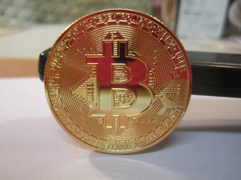 lot 12 image: ROCS Approved MJB 2013 1 Troy Ounce...