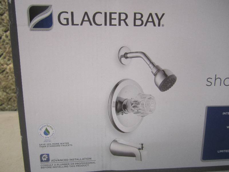 lot 33 image: Glacier Bay Aragon Tub and Shower S...