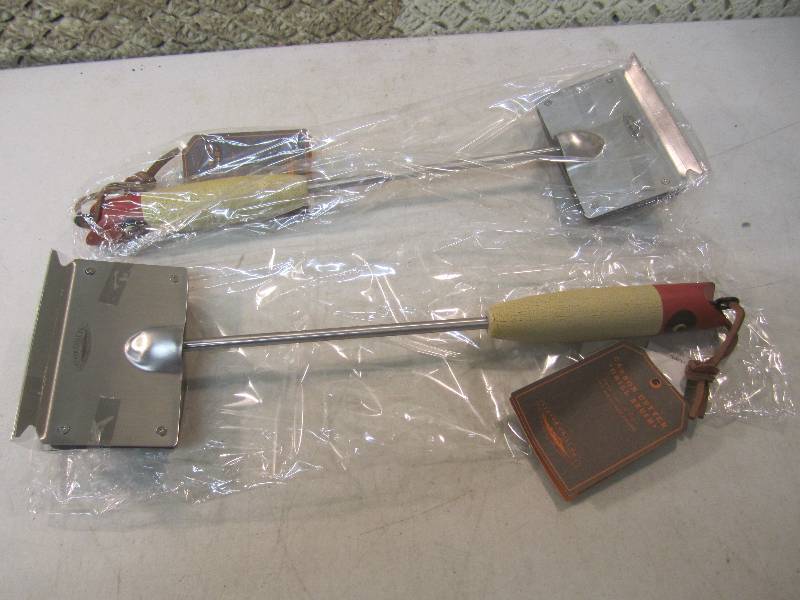 lot 105 image: 2 Teton Grill Co. Carbon Cutter Gri...