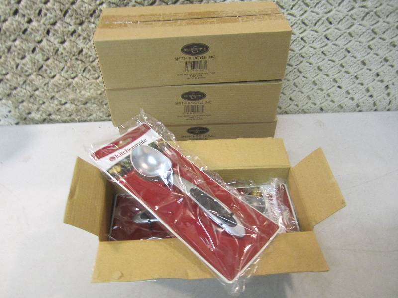 lot 115 image: 12 Kitchen Mate Ice Cream Scoops  C...