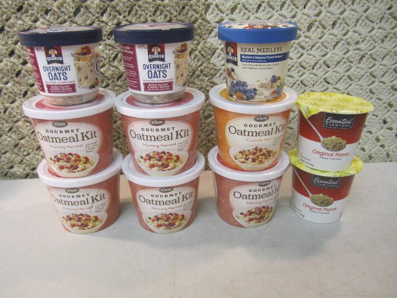 lot 155 image: Mix Lot of Oatmeal Single Serve Cup...
