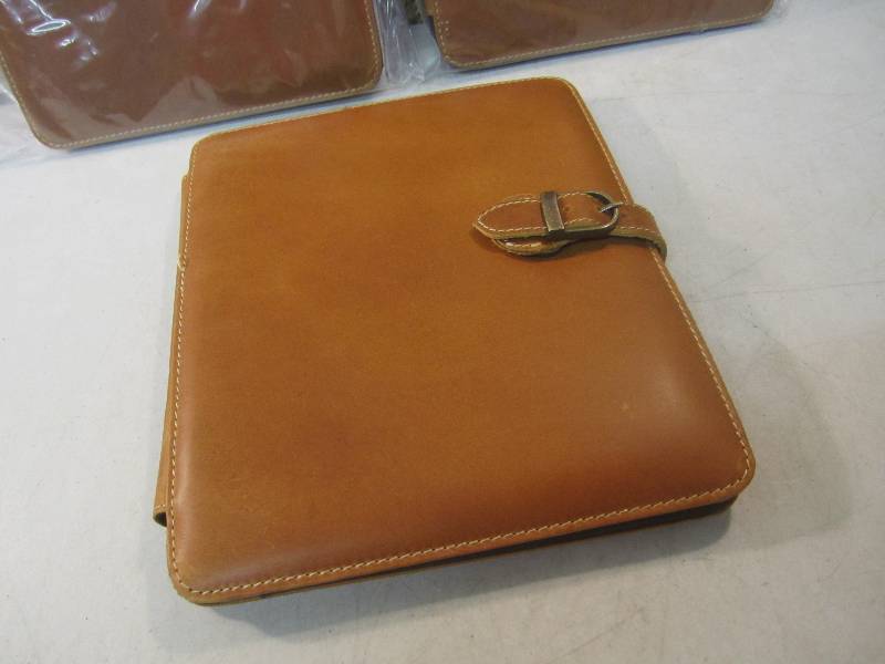 lot 162 image: 3 Canyon Outback Leather Bear Canyo...