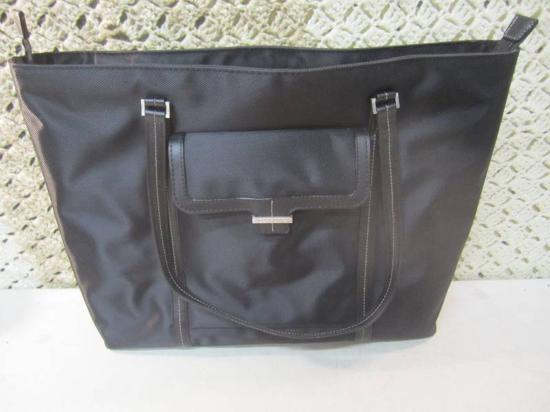 lot 168 image: Samsonite Laptop Bag Looks New  E-1...