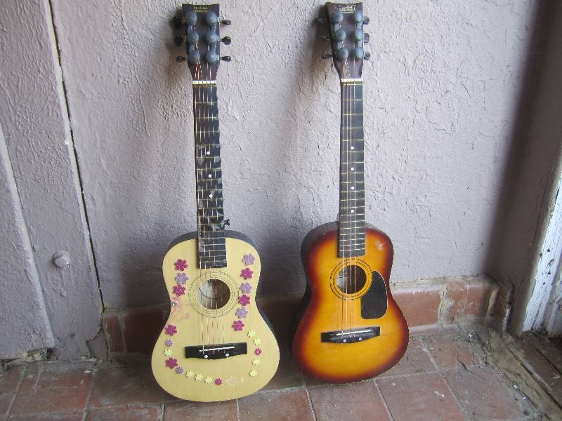 lot 174 image: Lot of 2 First Act Kids Size Acoust...