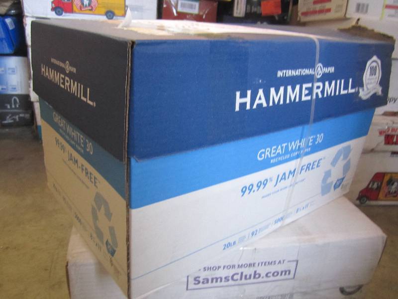 lot 194 image: Case of 8.5 x 11 Printer Paper 50...