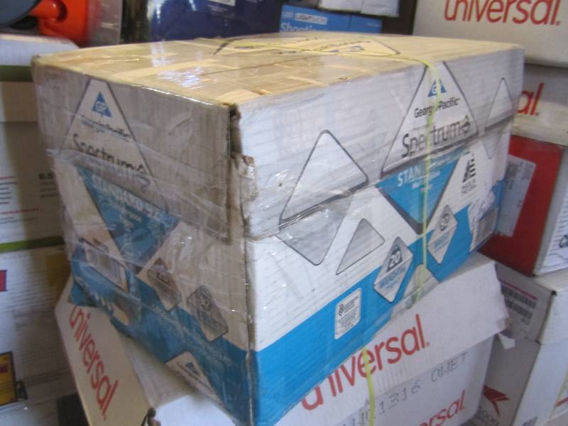 lot 192 image: Case of 8.5 x 11 Printer Paper 50...