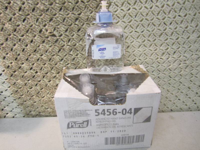 lot 226 image: Case of 4 plus 1 Purell Hand Saniti...