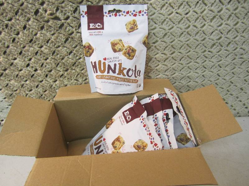lot 235 image: Box of 6 Bags of E&Cs Real Food Sm...