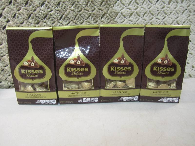lot 256 image: 4 Bags of Hersheys Deluxe Hazelnut ...
