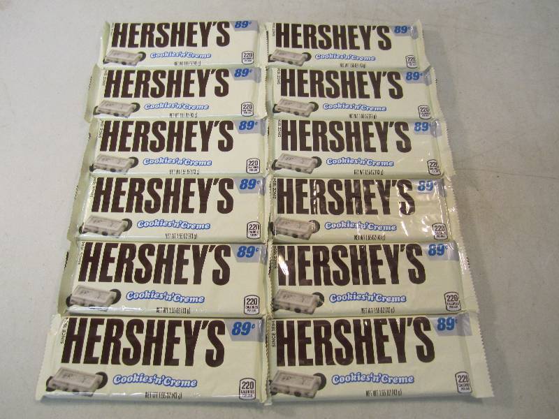 lot 273 image: 12 Hersheys Cookies N Creme Candy...