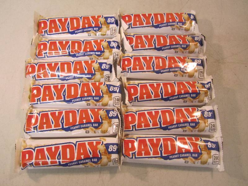 lot 274 image: 12 PayDay Peanut Caramel Bar Best b...