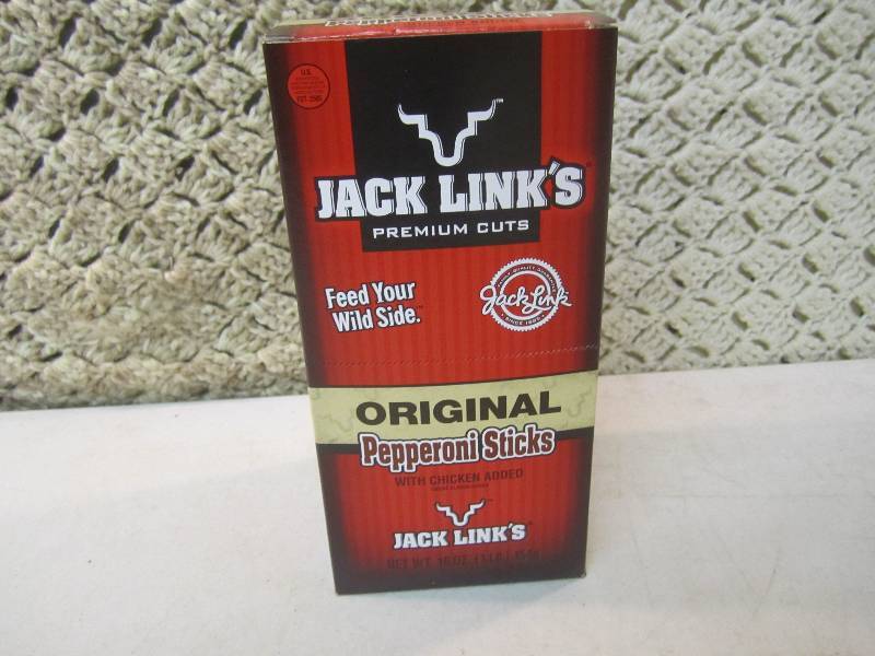 lot 286 image: Box of 20 Jack Links Original Peppe...