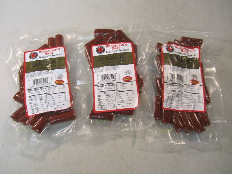 lot 293 image: 3 Packs of Wisconsins Best Smoked G...