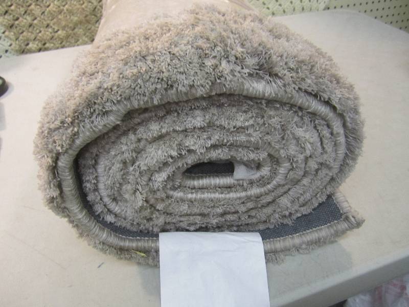 lot 62 image: Home Decorators Collections Etherea...