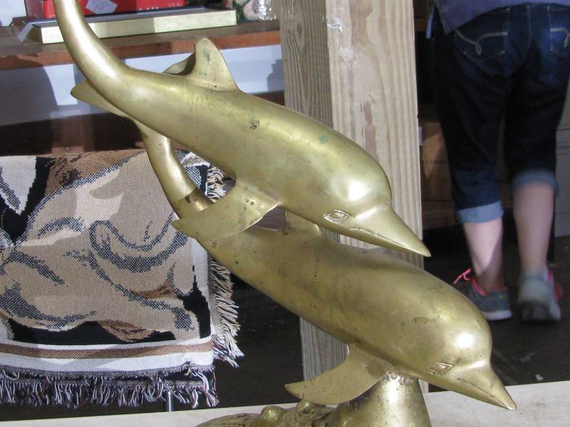 lot 22 image: Brass Dolphins