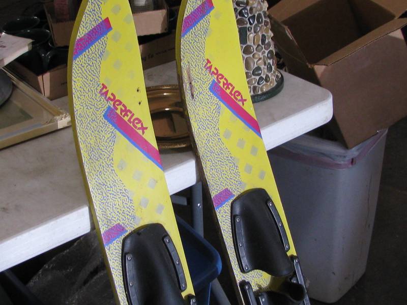 lot 31 image: Water Skis