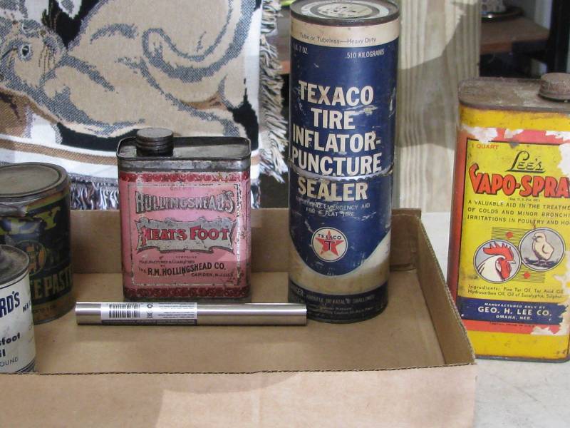 lot 33 image: Advertising Cans