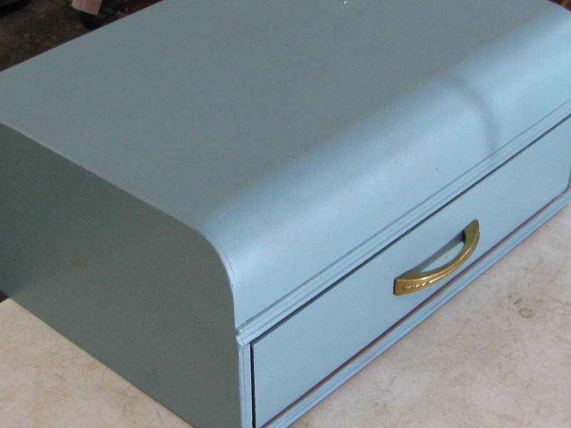 lot 46 image: Wood Cabinet wDrawer