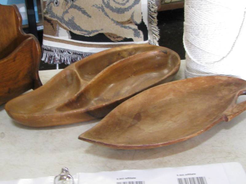 lot 80 image: Wood Items