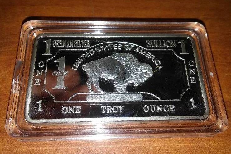 NDSU Bison one troy ounce German silver bullion�in plastic case