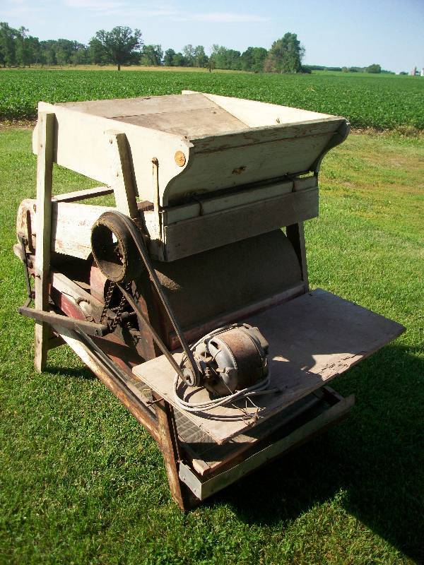 lot 2 image: Fanning Mill
