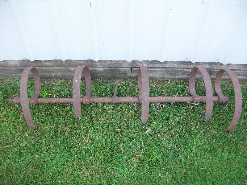 lot 7 image: Drag & Steel Seat