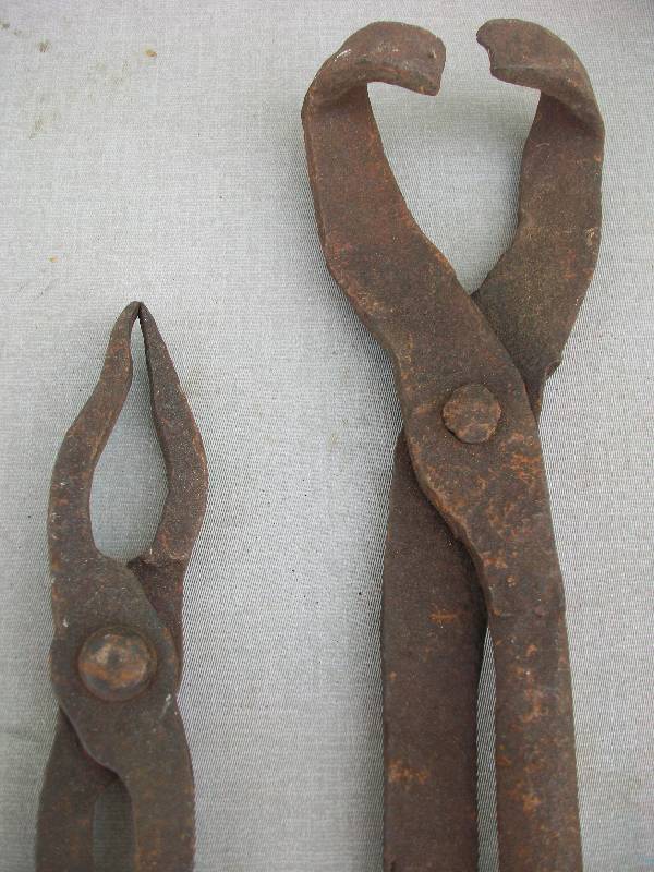 lot 32 image: Blacksmith Tongs