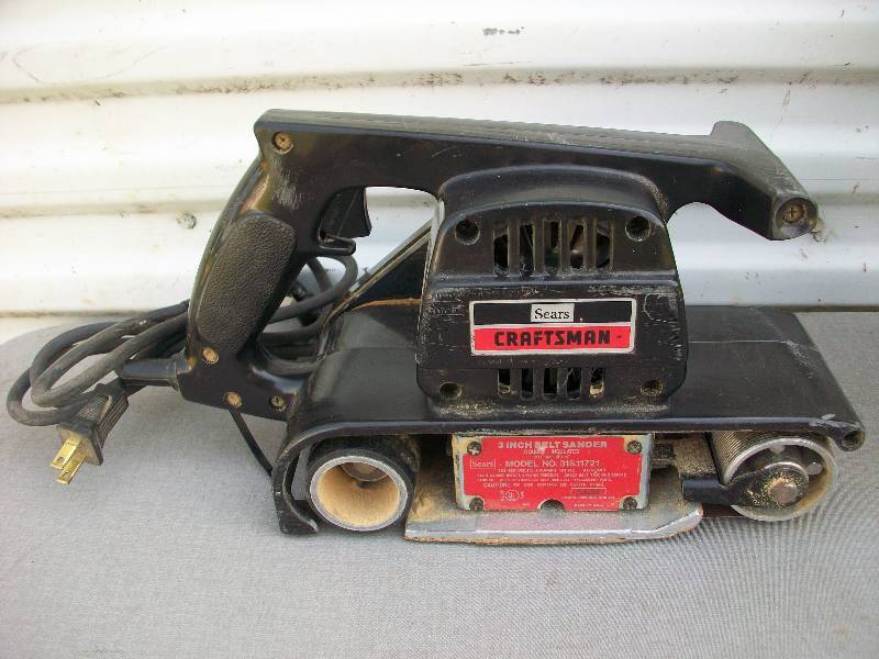 lot 45 image: Craftsman Sander & Drill