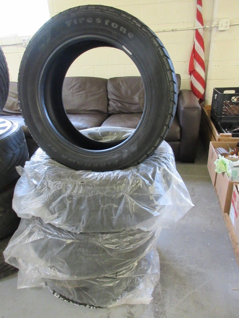 lot 104 image: SET OF USED FIRESTONE FIREHAWK GT TIRES