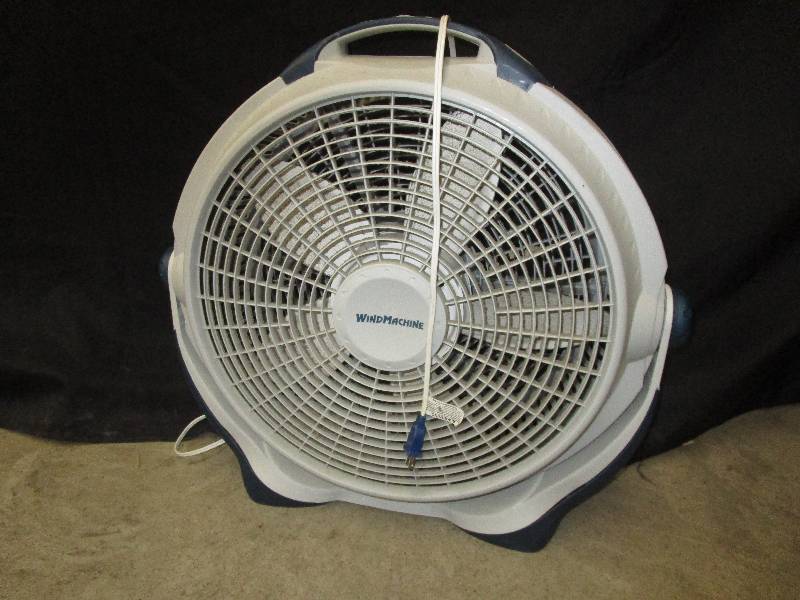 lot 4 image: Wind machine fan