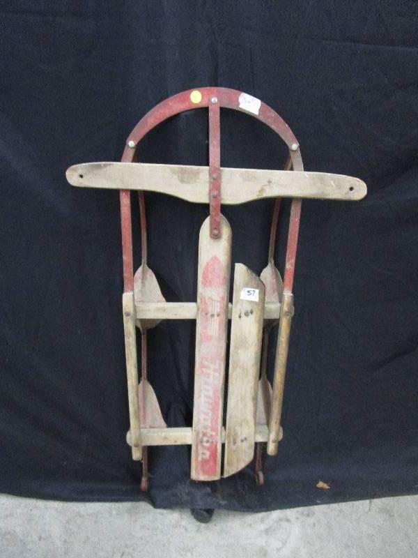 lot 8 image: Old antique sled, 36 long - broken (see picture
