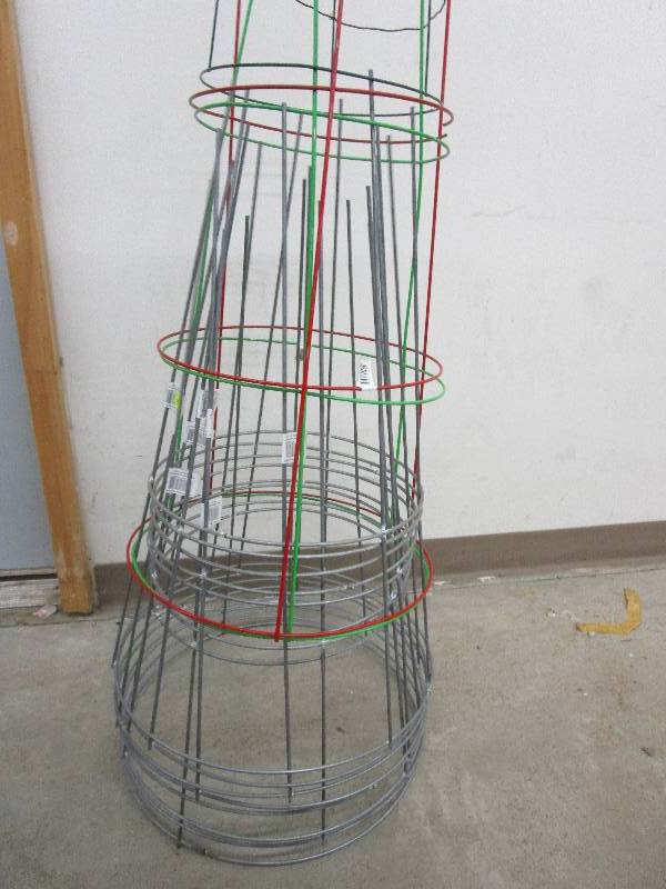lot 34 image: 8 peony cages 18X30 and 2 tomatoe ones