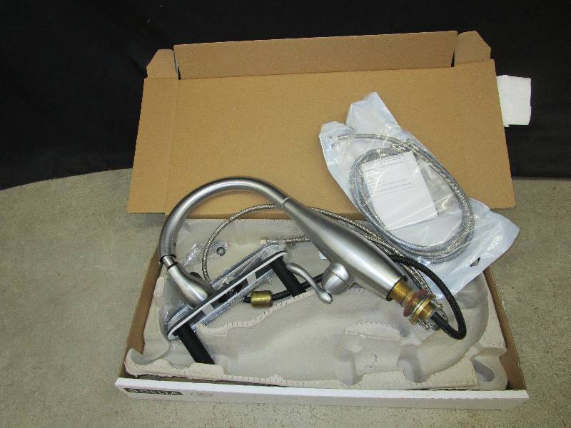 lot 37 image: single handle full down kitchen faucet Delta