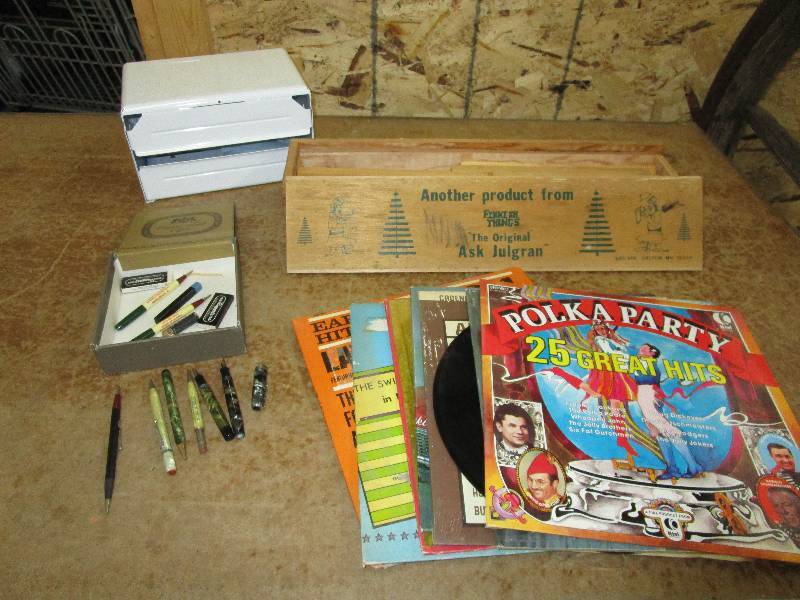 lot 104 image: Records, Fountian Pens, Antique xmas Tree- The Orginal Ask Julgran