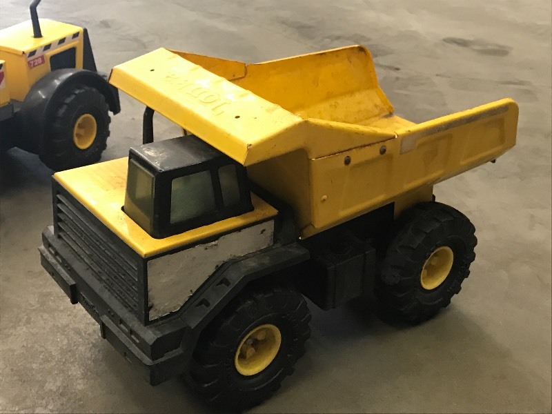 lot 33 image: Lot Of (2) Steel Tonka Toys ...