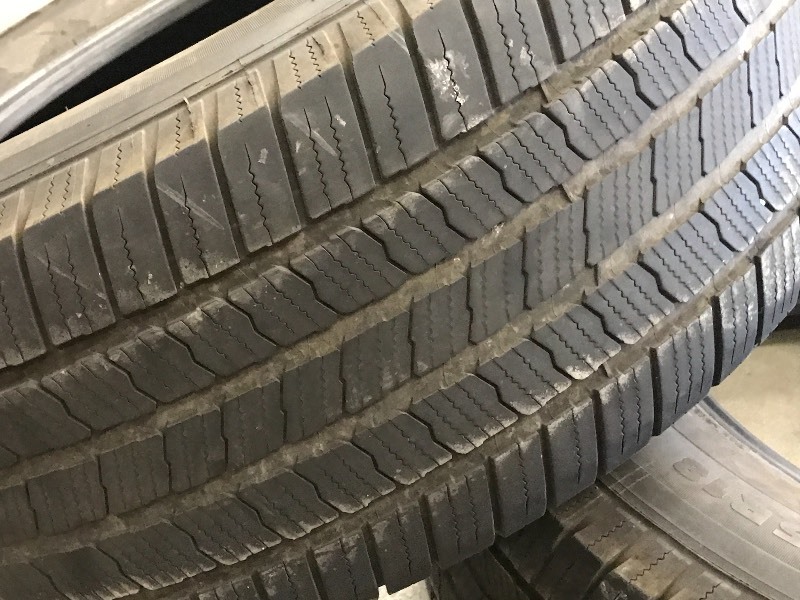 lot 52 image: (2) Michelin LTX MS P2756518 Tir...
