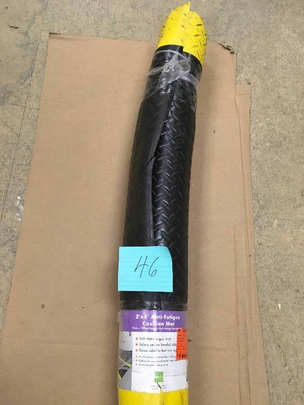 APACHE MILLS Diamond Soft BlackYellow 36 in. x 60 in. Foam Safety Mat not used