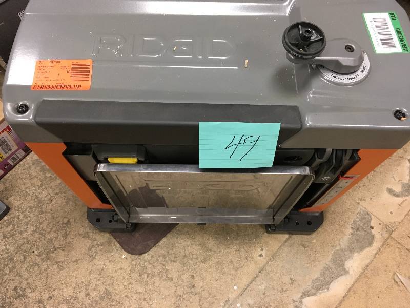 RIDGID 13 in. Thickness Corded Planer Missing one tiny cover see photo in working conditions