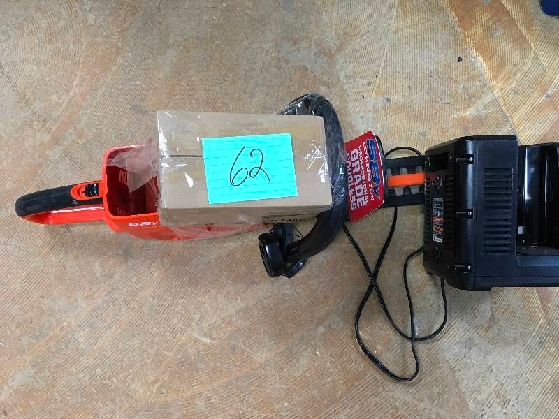 ECHO 24 in. 58-Volt Lithium-Ion Brushless Cordless Hedge Trimmer - 2.0 Ah Battery and Charger Included in working conditions
