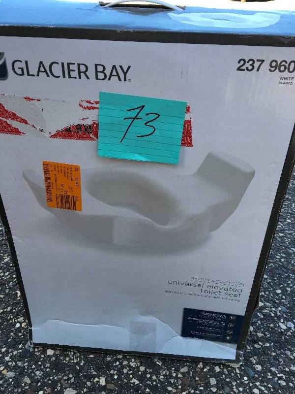 GLACIER BAY Universal Elevated Toilet Seat in White not used